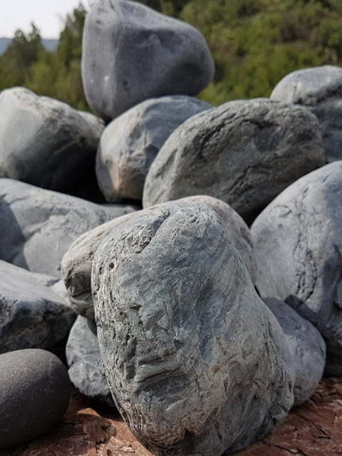 Piedra Decorativa De Rio Negra - 10 Kilos 